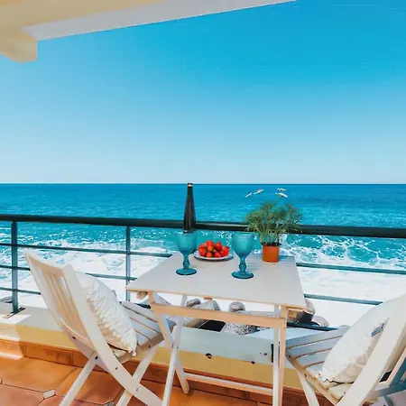 The Yellow House بيت للعطل بول دو مار