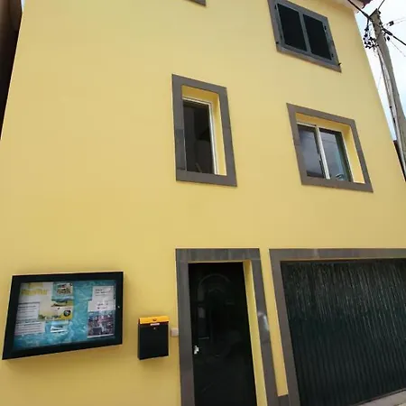 The Yellow House * بول دو مار