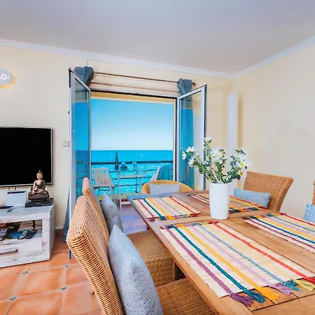 Casa de Férias The Yellow House