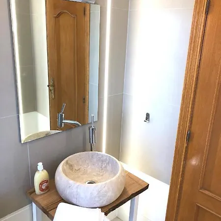 The Yellow House Paul do Mar (Madeira)