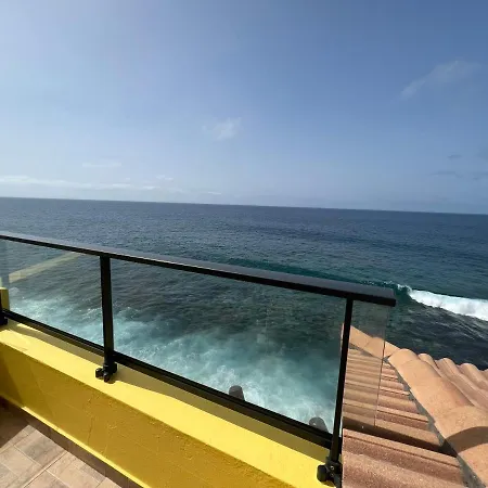 The Yellow House * Paul do Mar (Madeira)