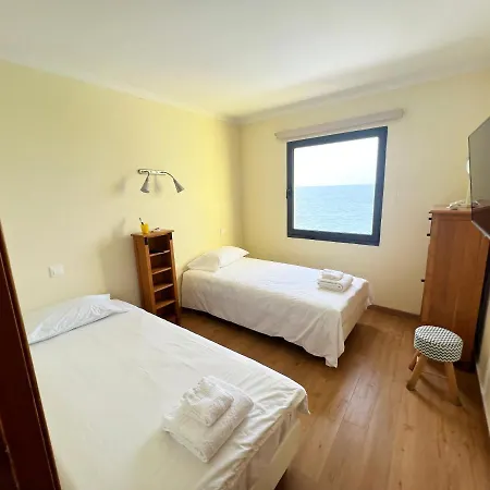 The Yellow House Casa de Férias