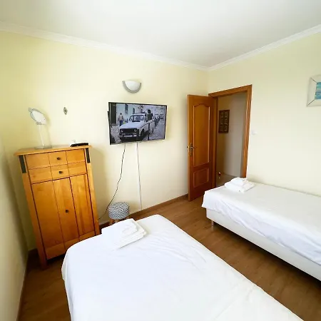 The Yellow House Paul do Mar (Madeira)