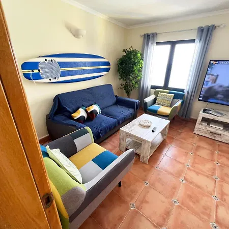 The Yellow House Casa de Férias Paul do Mar (Madeira)