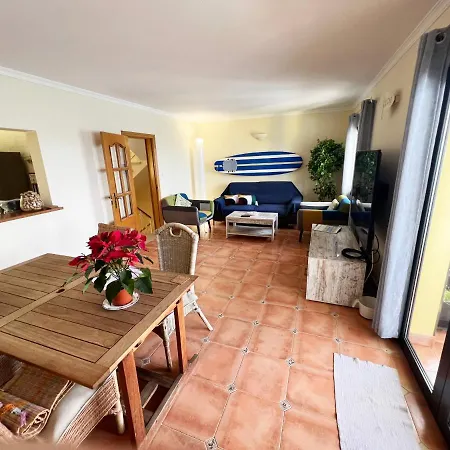 The Yellow House * Paul do Mar (Madeira)