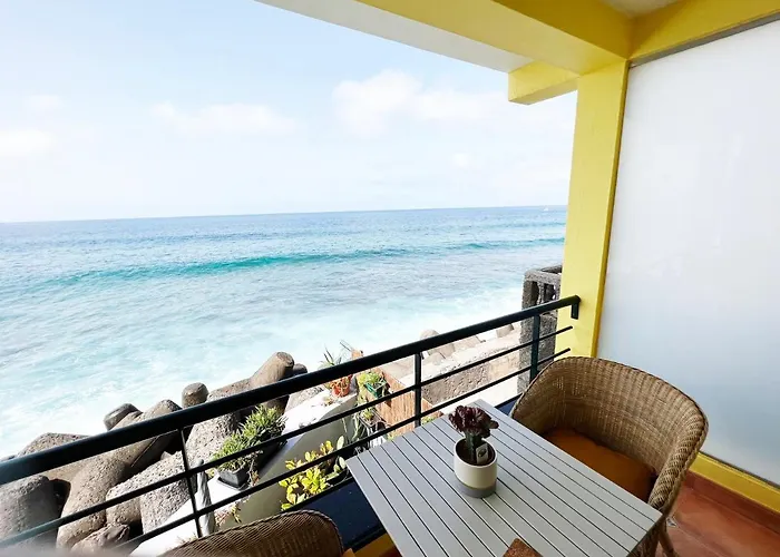 בית נופש The Yellow House פול דו מאר